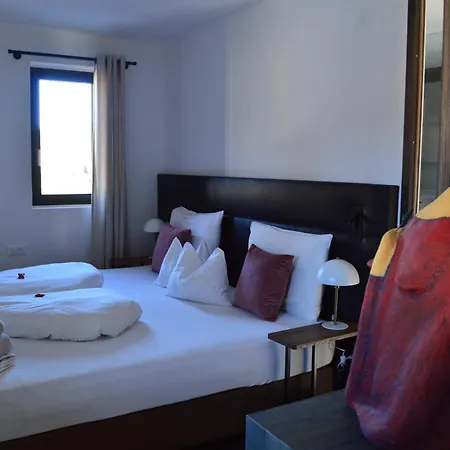 Gartenhotel Voelser Hof - Adults Only-2